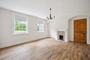 Sitting Room- click for photo gallery